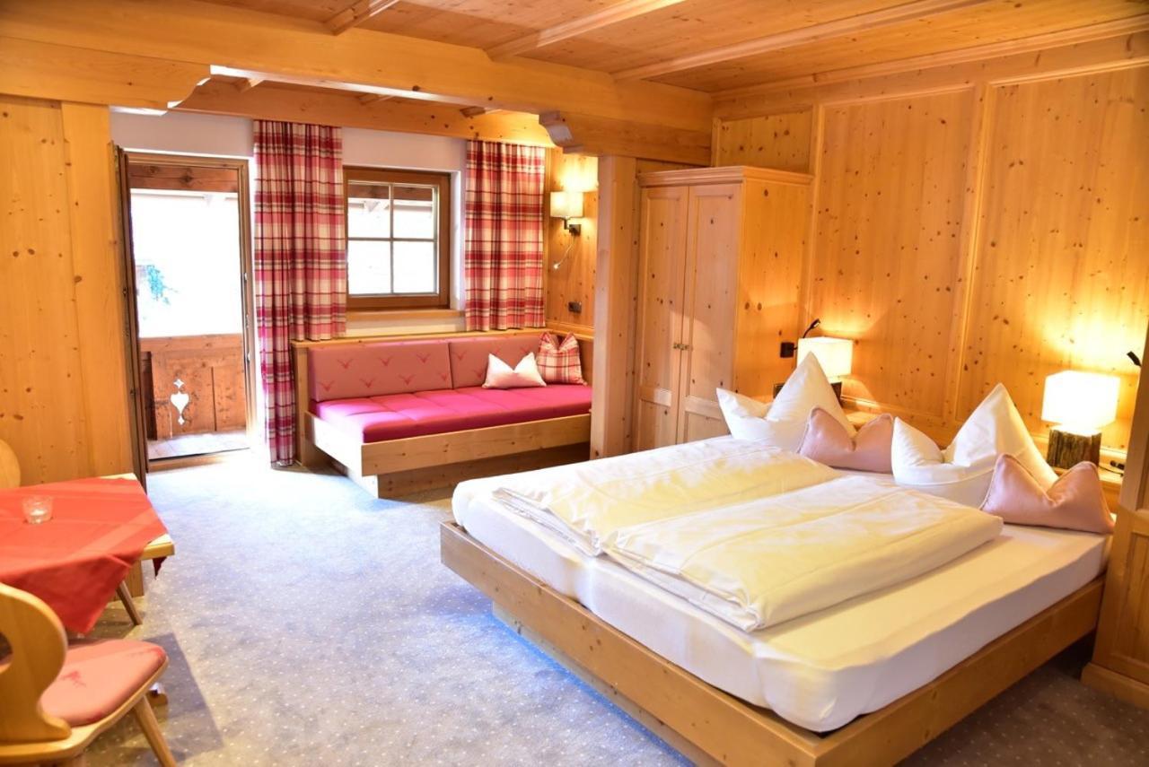 Gaestehaus Gratlspitz アルプバッハ エクステリア 写真