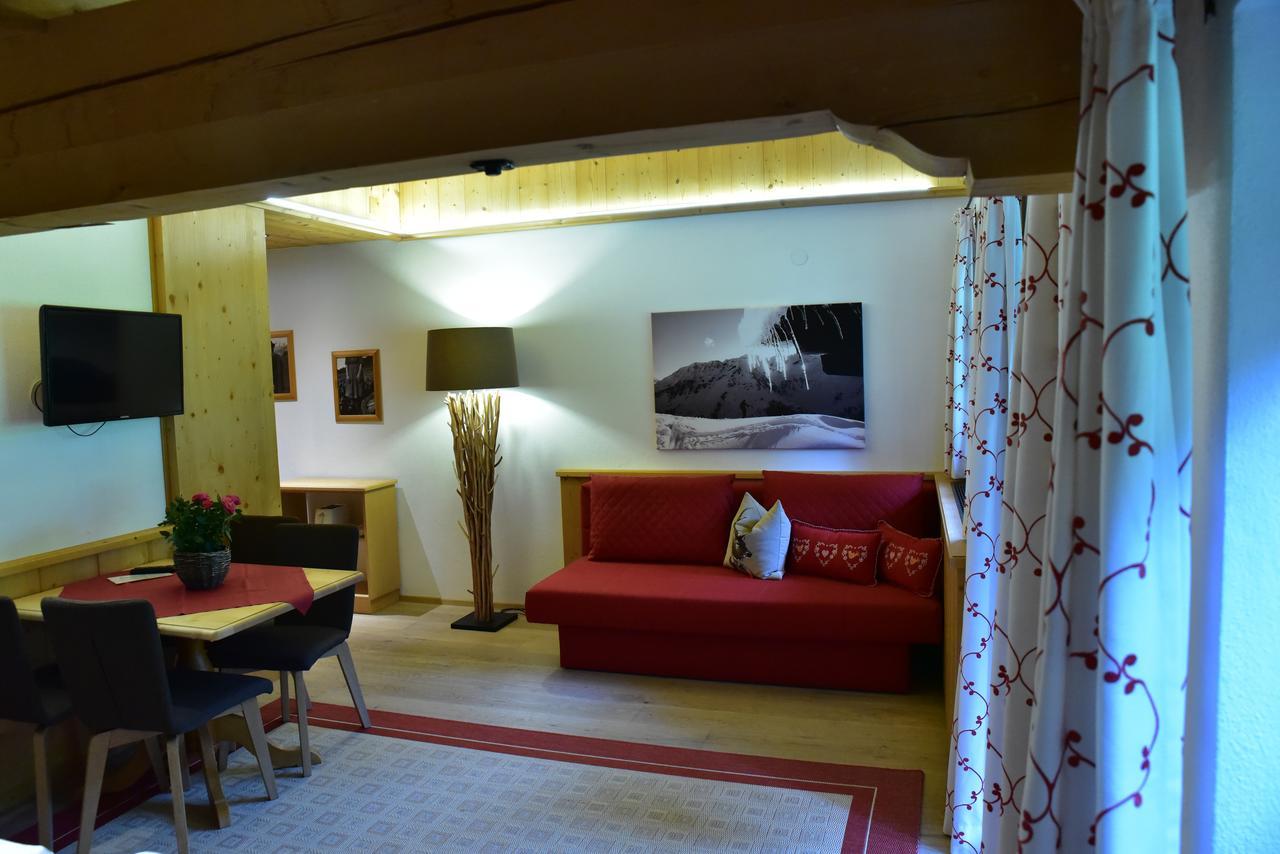 Gaestehaus Gratlspitz アルプバッハ エクステリア 写真