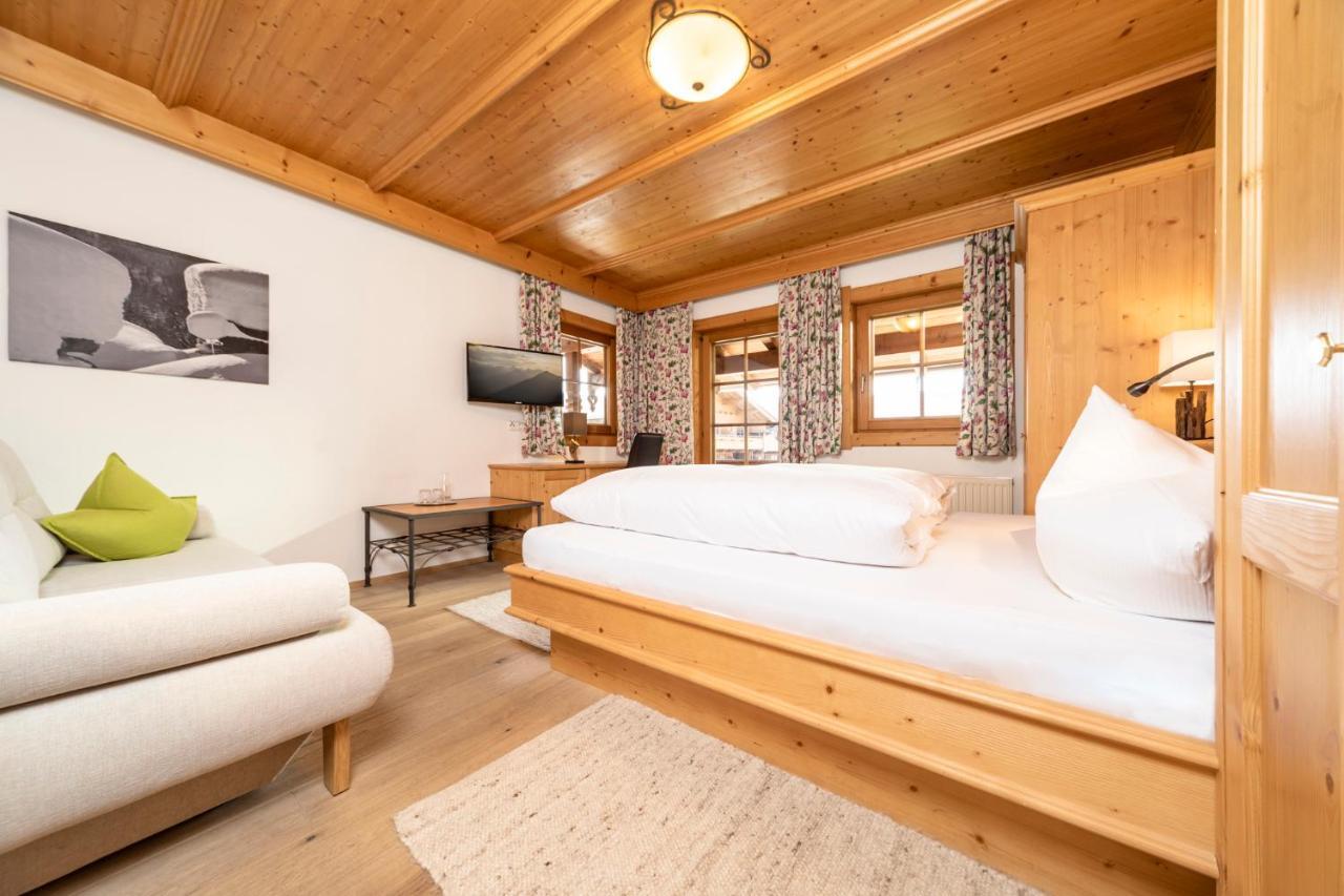 Gaestehaus Gratlspitz アルプバッハ エクステリア 写真