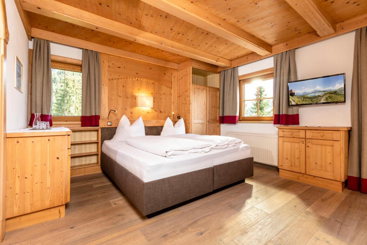 Gaestehaus Gratlspitz アルプバッハ エクステリア 写真